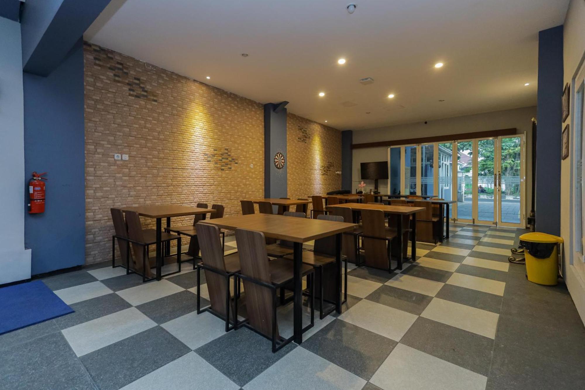 Reddoorz Plus At Swun Stay Raya Langsep Malang Exterior photo