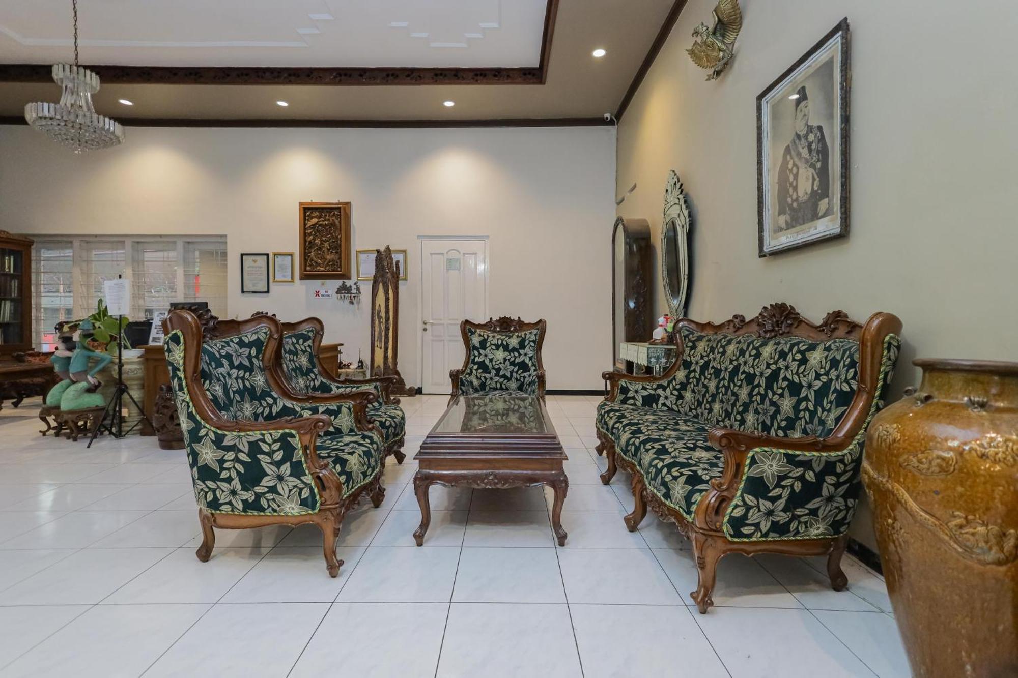 Reddoorz Plus At Swun Stay Raya Langsep Malang Exterior photo