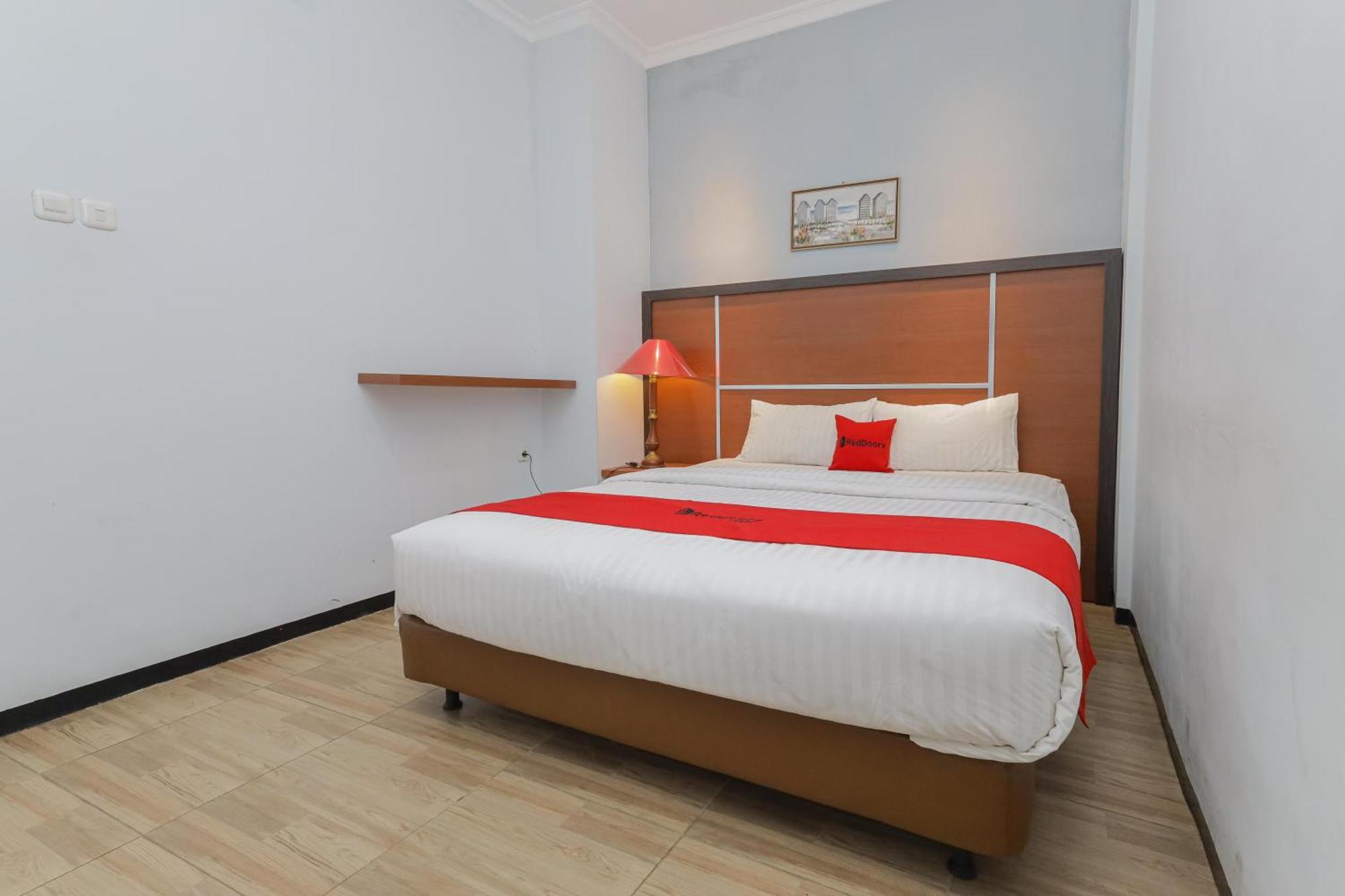 Reddoorz Plus At Swun Stay Raya Langsep Malang Exterior photo