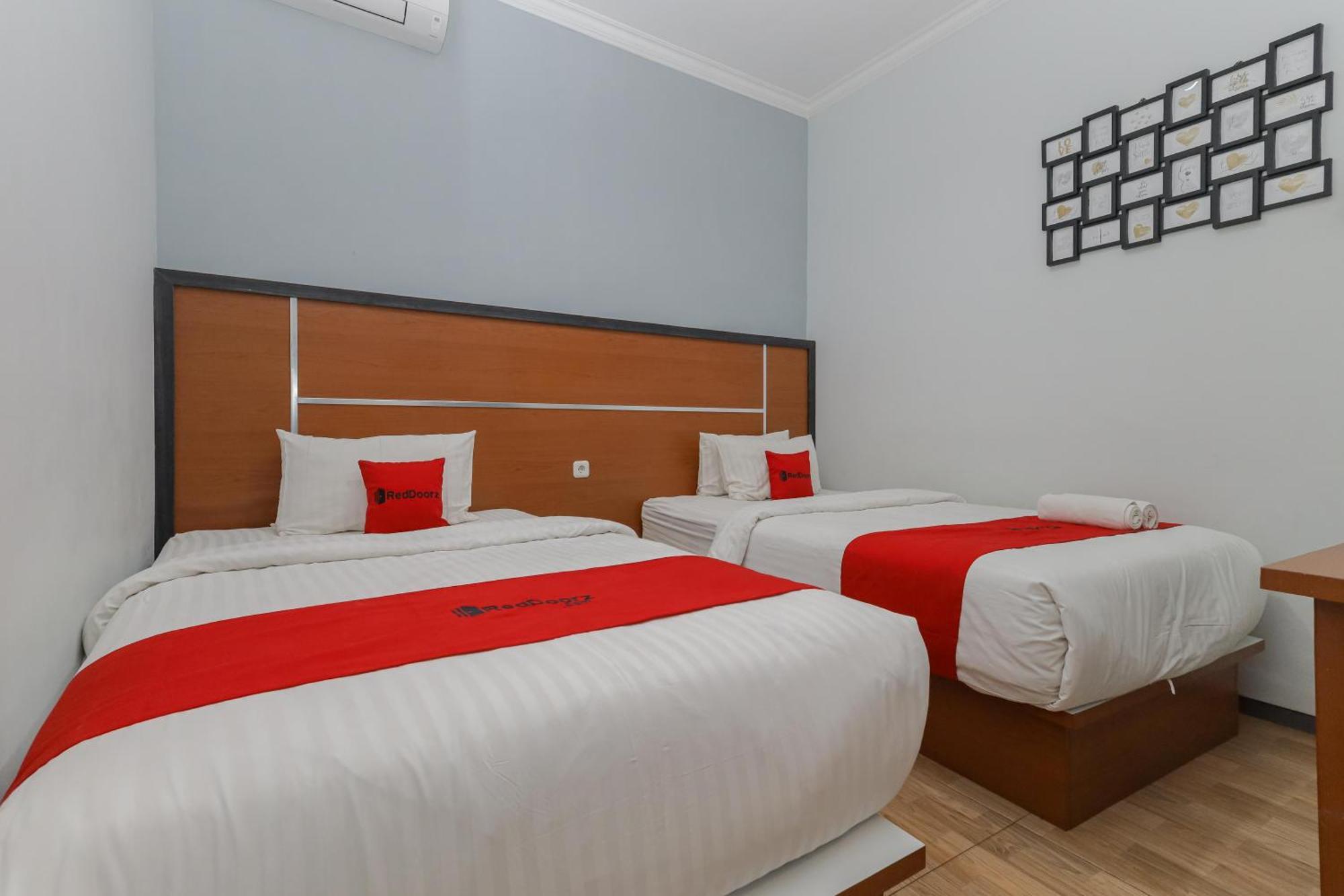 Reddoorz Plus At Swun Stay Raya Langsep Malang Exterior photo
